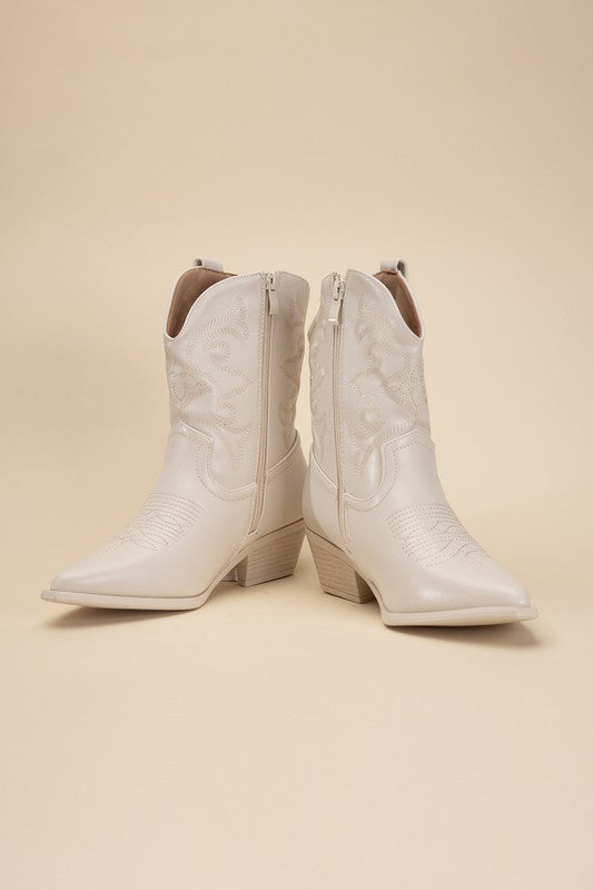 Short Western Boot