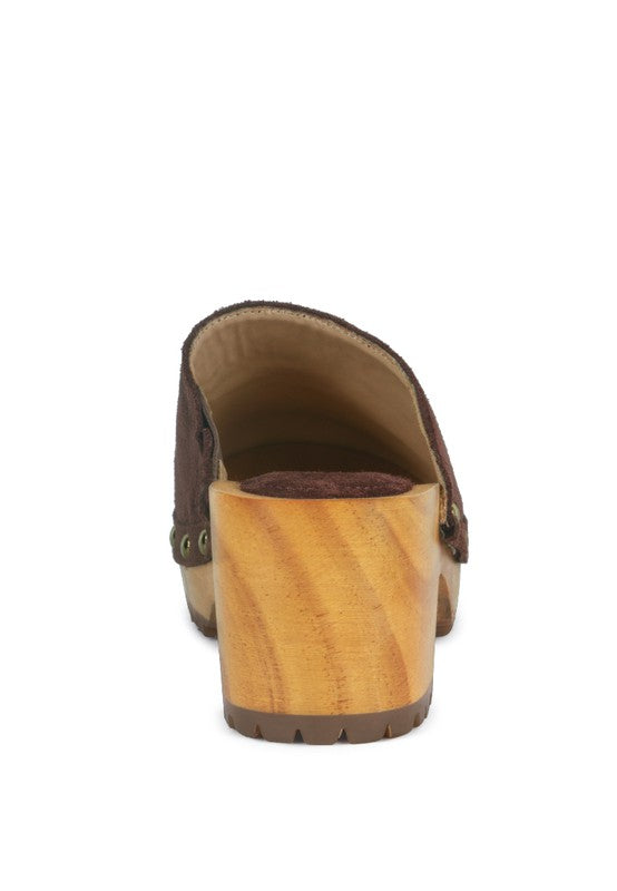 Wooden Heel Round Close Toe Clogs With Rubber Grip