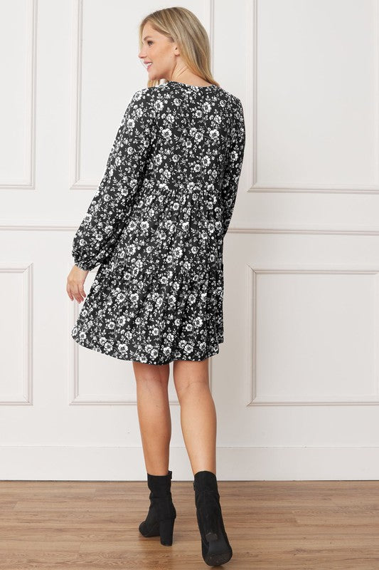 Plus Size Floral Crew Neck Mini Dress