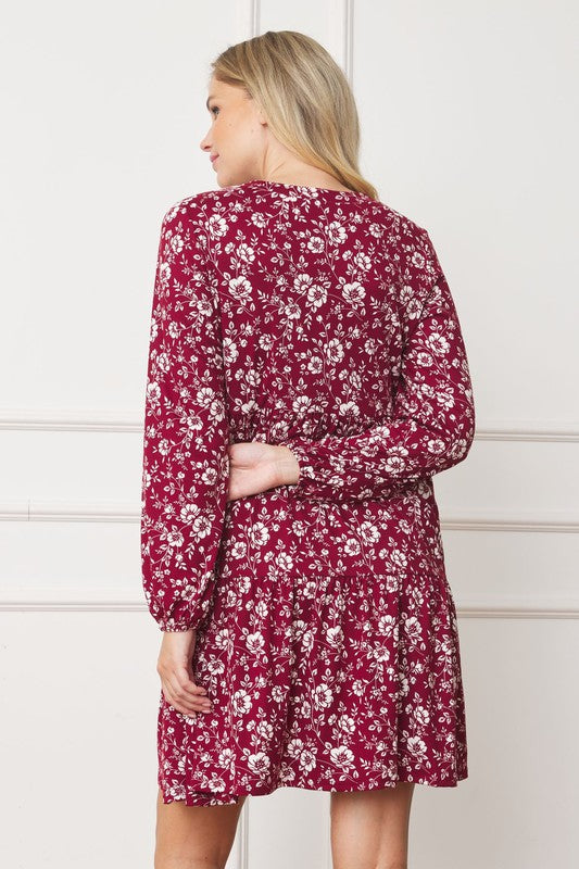 Plus Size Floral Crew Neck Mini Dress