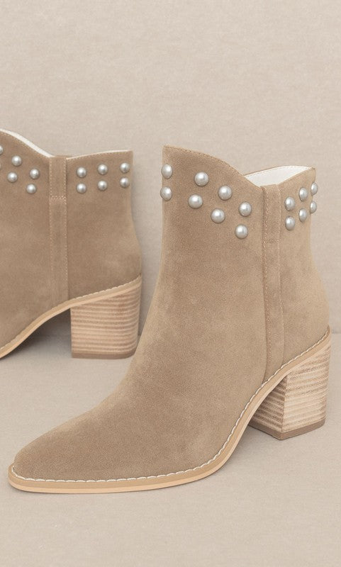 Oasis Society Alofi - Pearl Studded Collar Ankle Boots