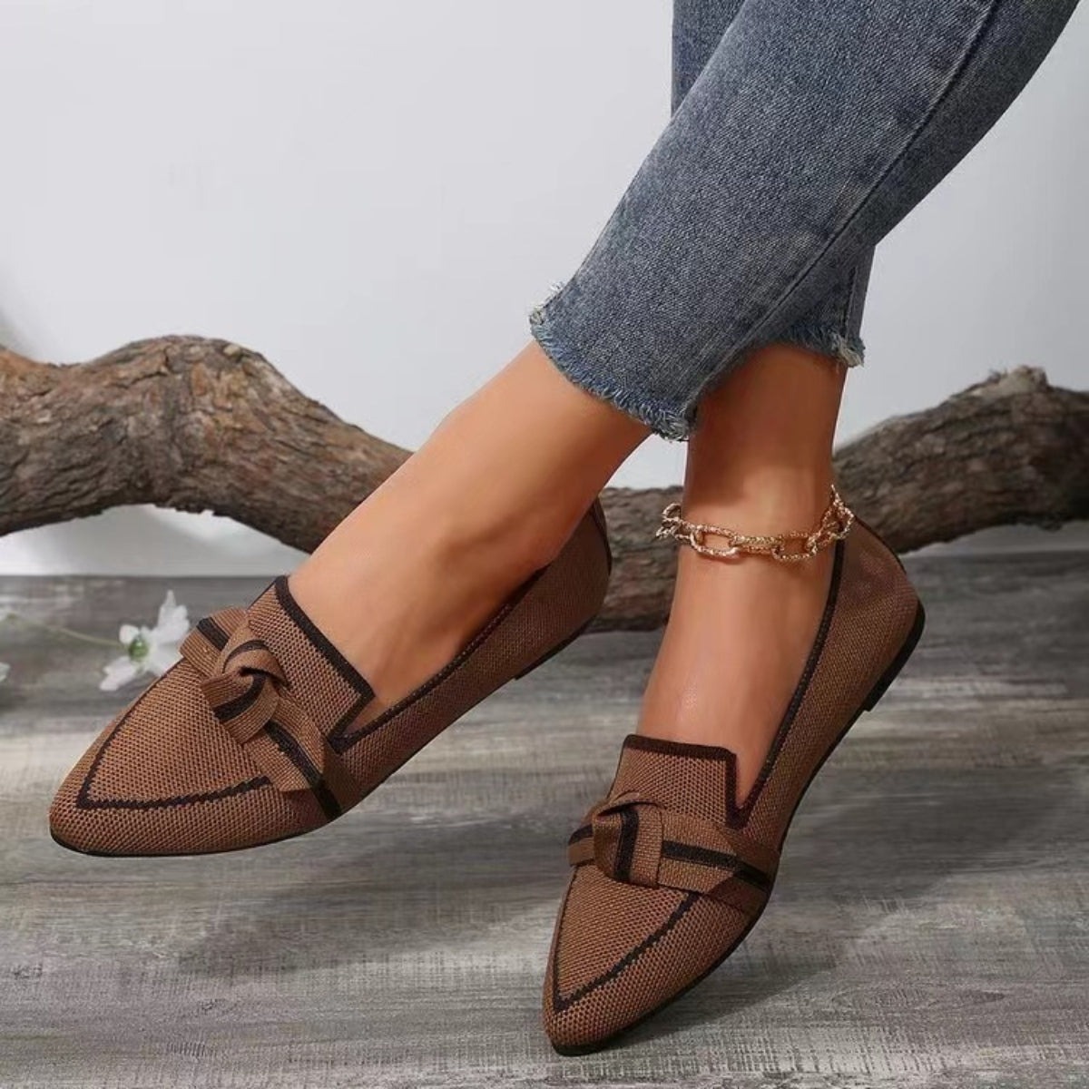 Bow Contrast Trim Pointed Toe Loafers