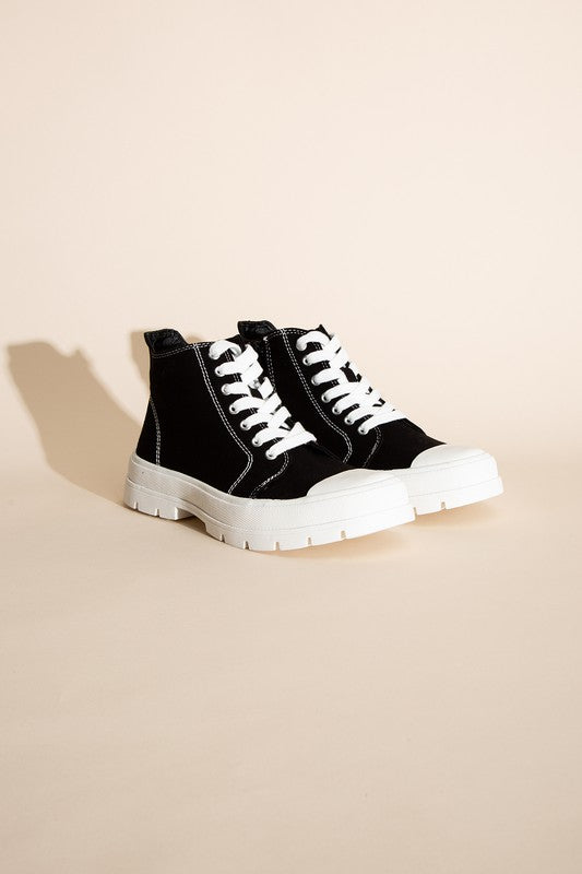 Chunky Lace up Bkack and White Sneakers