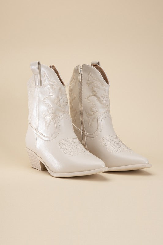 Short Western Boot