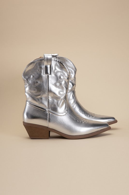 Short Western Boot