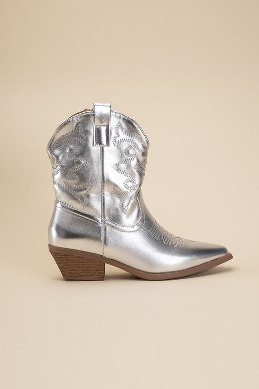 Short Western Boot