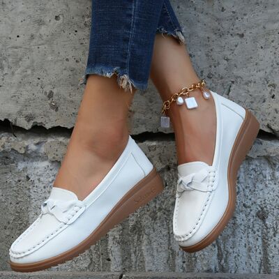 Casual Leather Stitched Loafer